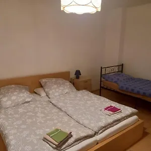  Apartment Ferienwohnung In Arzberg 1